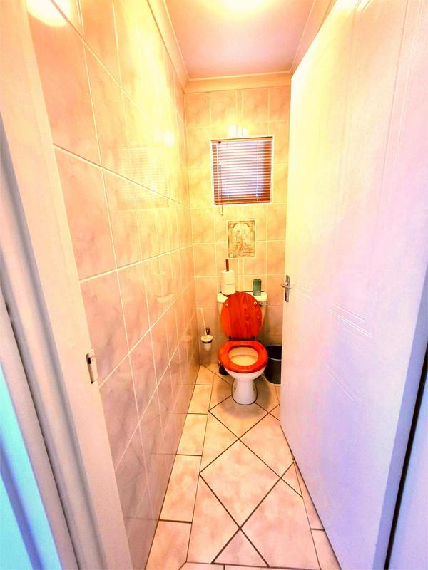 4 Bedroom Property for Sale in Port Owen Western Cape